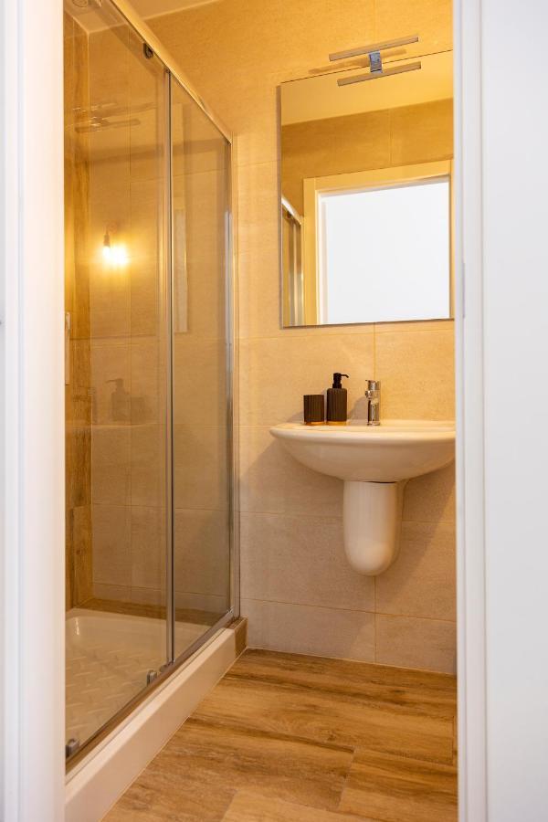 Apulian House Hotel Brindisi Exterior photo