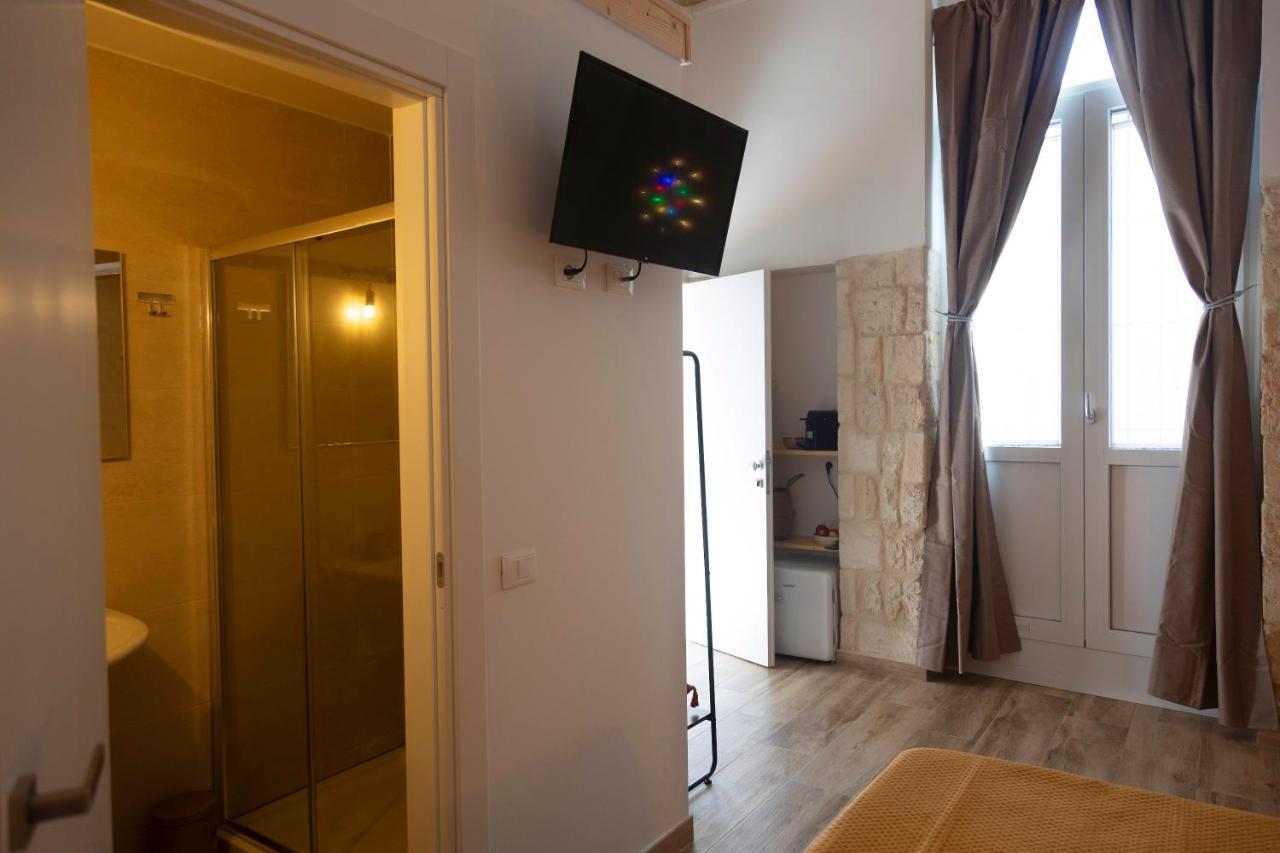 Apulian House Hotel Brindisi Exterior photo